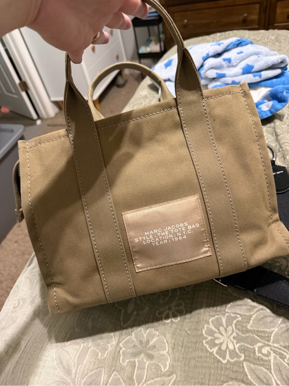 Marc Jacobs Khaki Canvas Tote with Black Logo Strap - Picture 6 of 7